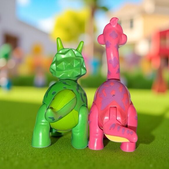 Downtown Disney T-Rex Cafe Action Figure Dinosaurs Souvenir PINK & GREEN B22 - Picture 6 of 6